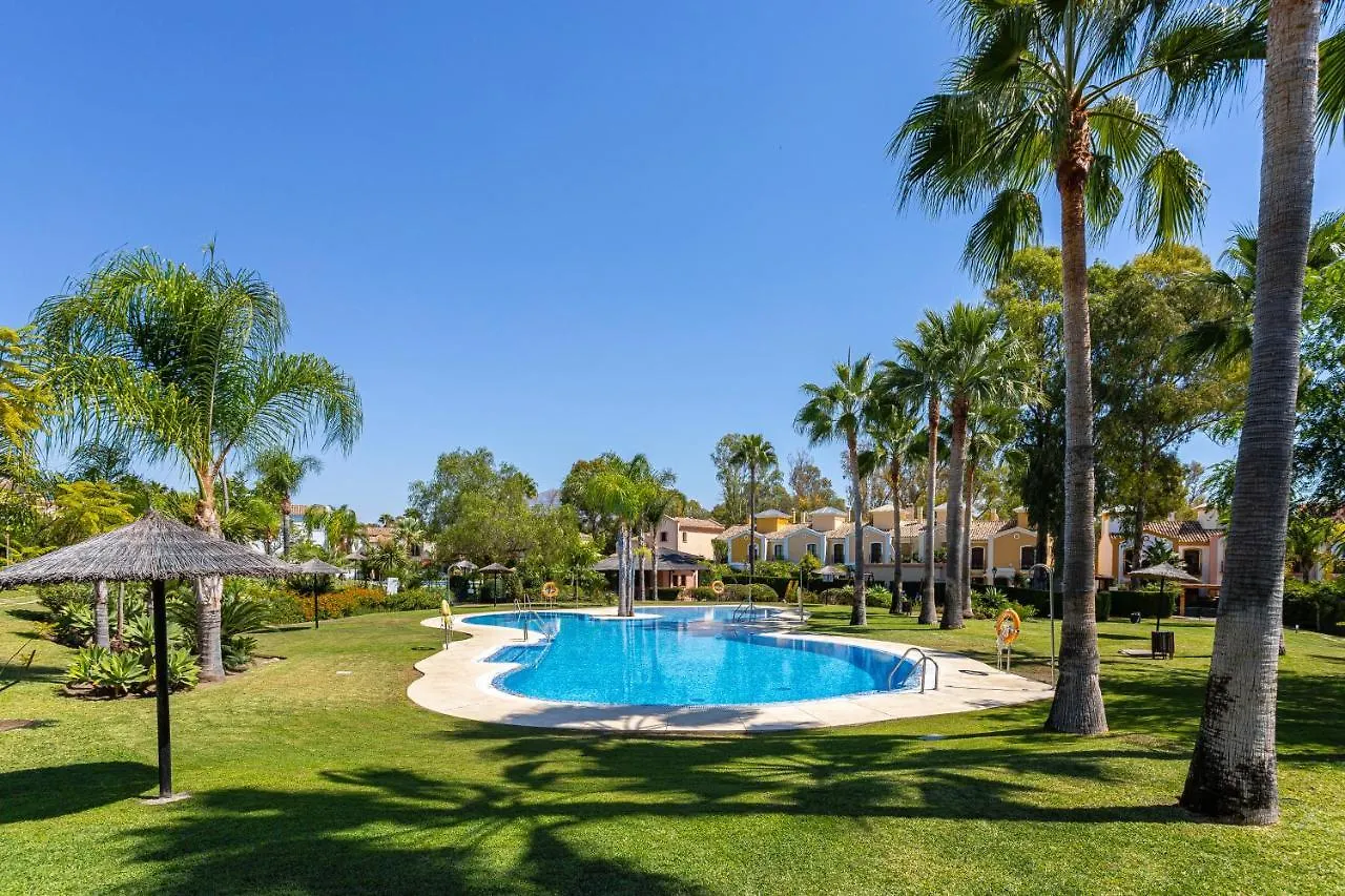 Isla De Guadalmina Townhouse Apartment Marbella