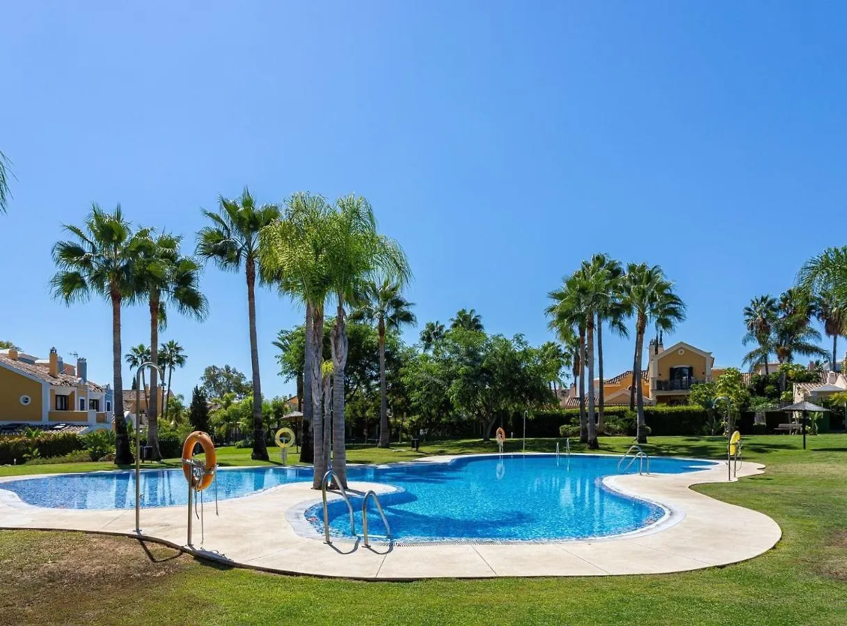 Isla De Guadalmina Townhouse Apartment Marbella